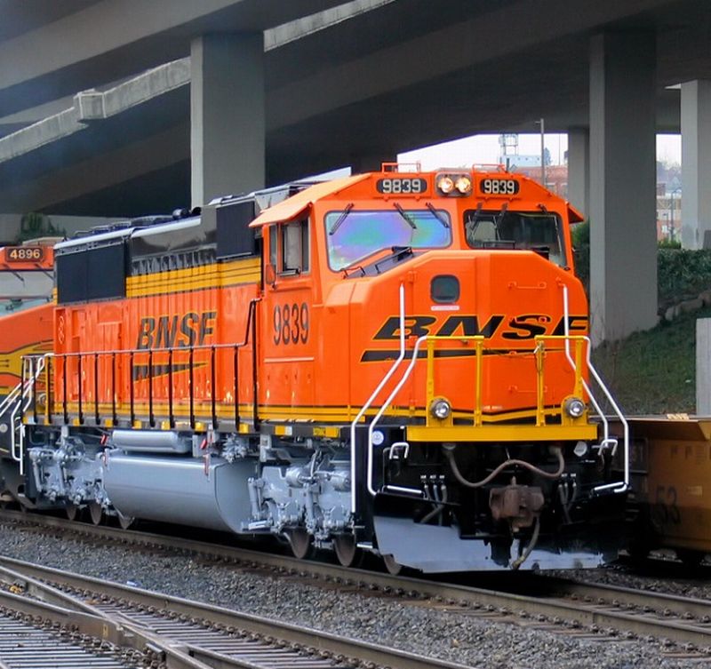 BNSF SD70Mac 9839