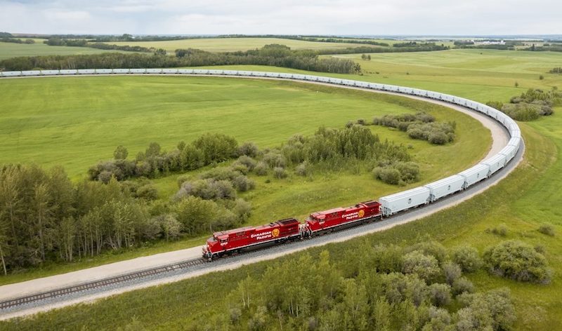 Canadian Pacific puts biggest grain train on rails to B.C