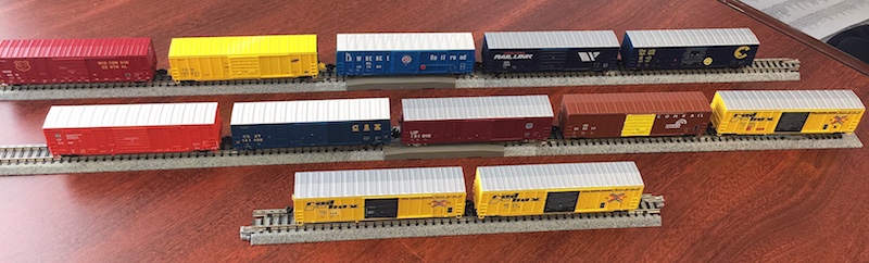 N Scale 5077 Boxcars Group Shot