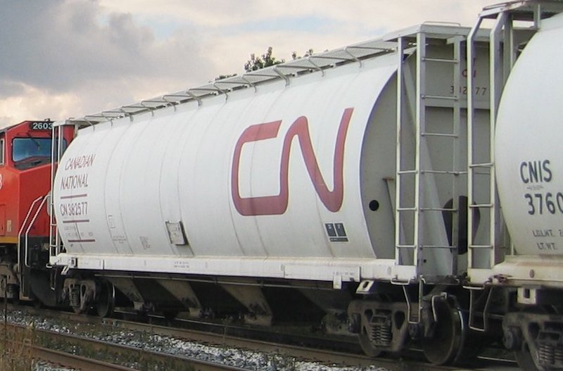 Marine Industries Cylindrical Hopper with CN Engine