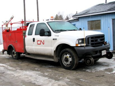 CN Utility Truck with Cherry Picker
